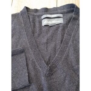 Eddie Bauer Cashmere Sweater Mens L VNeck‎ Gray Knit Base Layer Minimalist